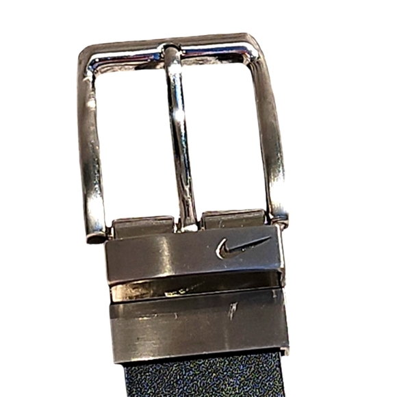 Nike leather and chrome  XL men's belt - Picture 2 of 3